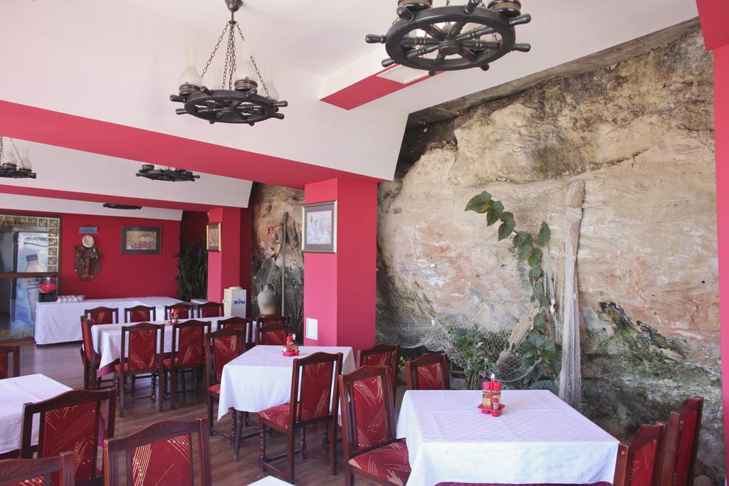 Ribarska Sreshta Family Hotel Tsarevo Εξωτερικό φωτογραφία